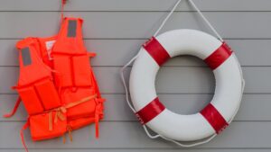 The Complete Guide to the Best Pool Safety Equipment